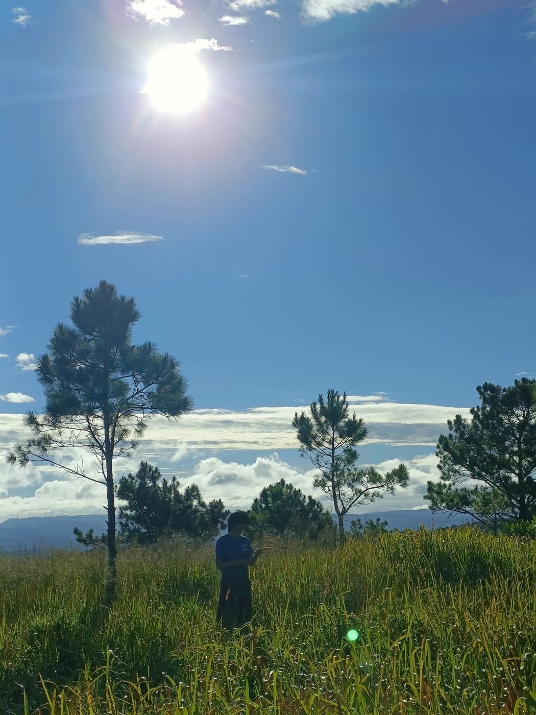 Sun over the hills – Socialhouse Dalat